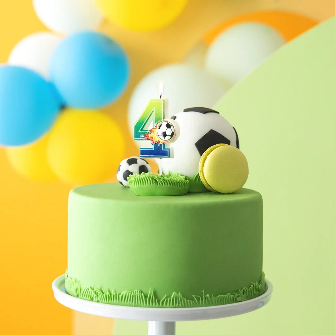 Verjaardagskaars Voetbal 4 jaar