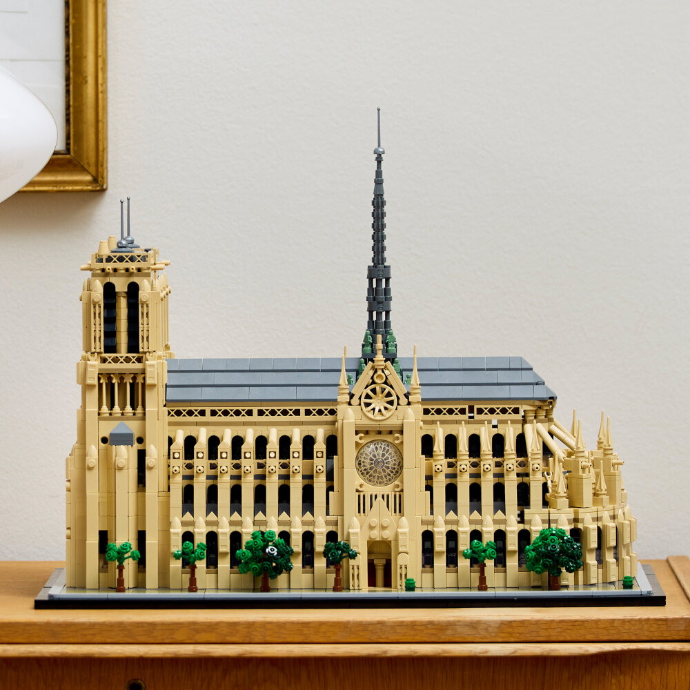 LEGO Architecture - Notre-Dame van Parijs 18+