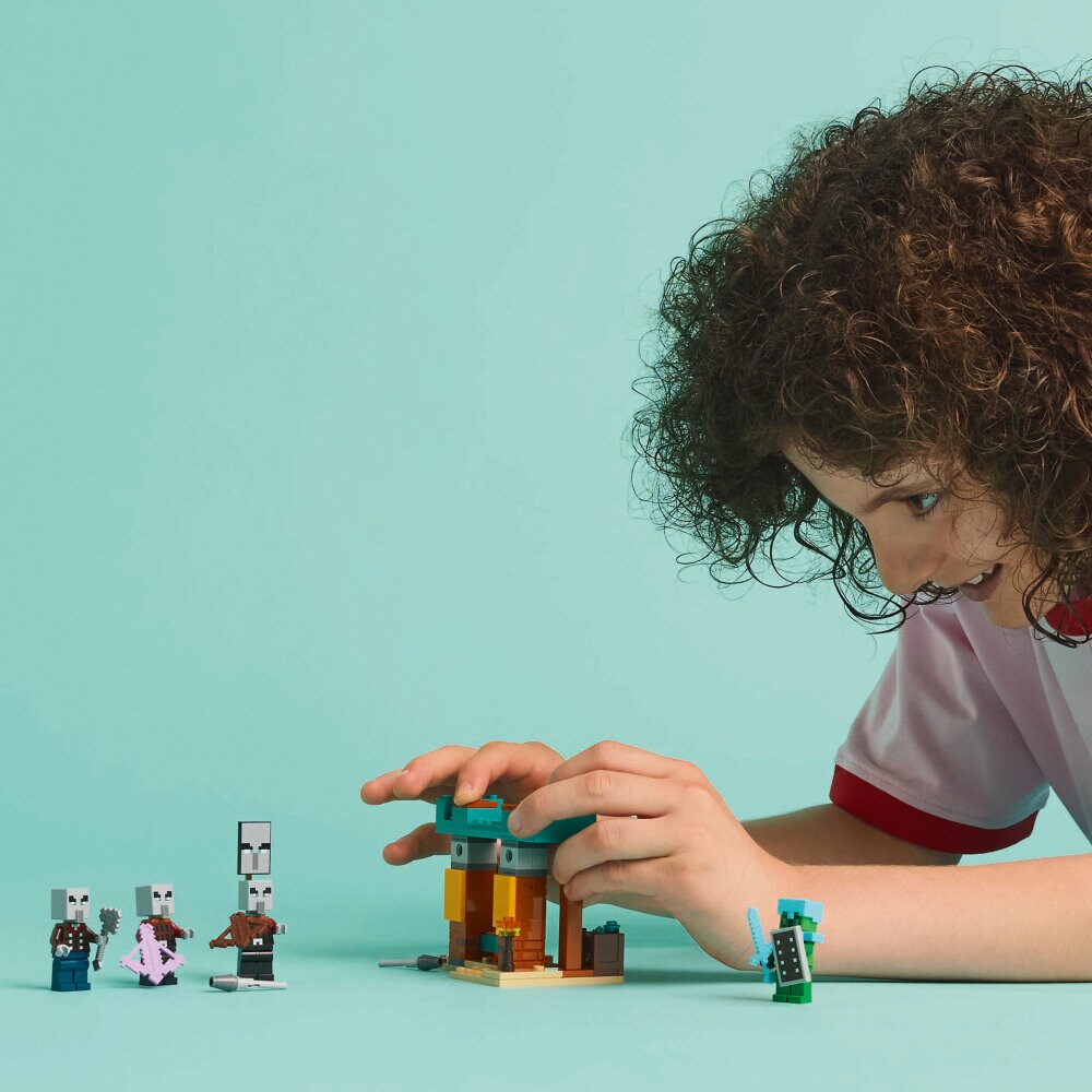 LEGO Minecraft - De Illagers in de woestijn 7+