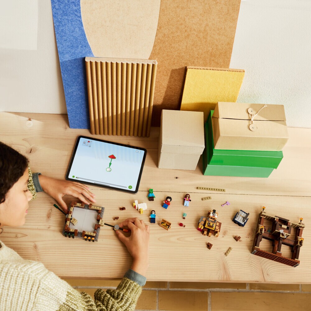 LEGO Minecraft - De arena bij het boslandhuis 10+