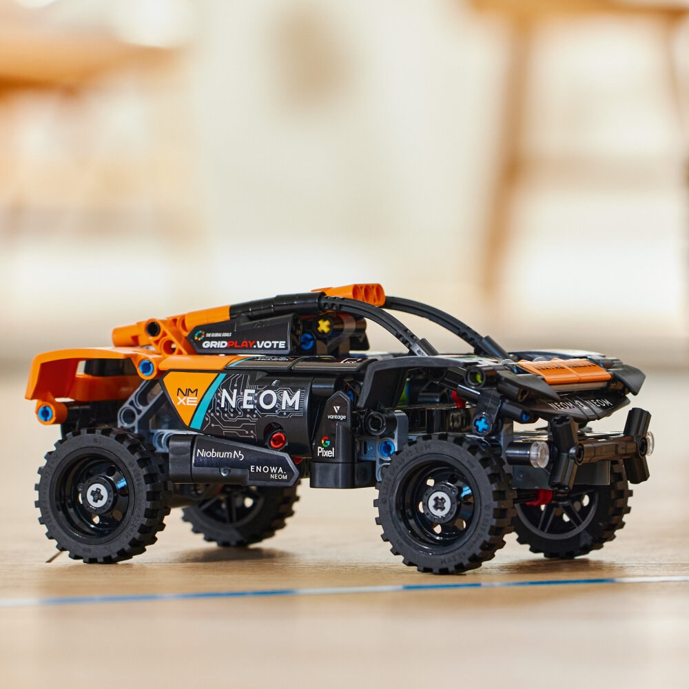 LEGO Technic - NEOM McLaren Extreme E racewagen 7+