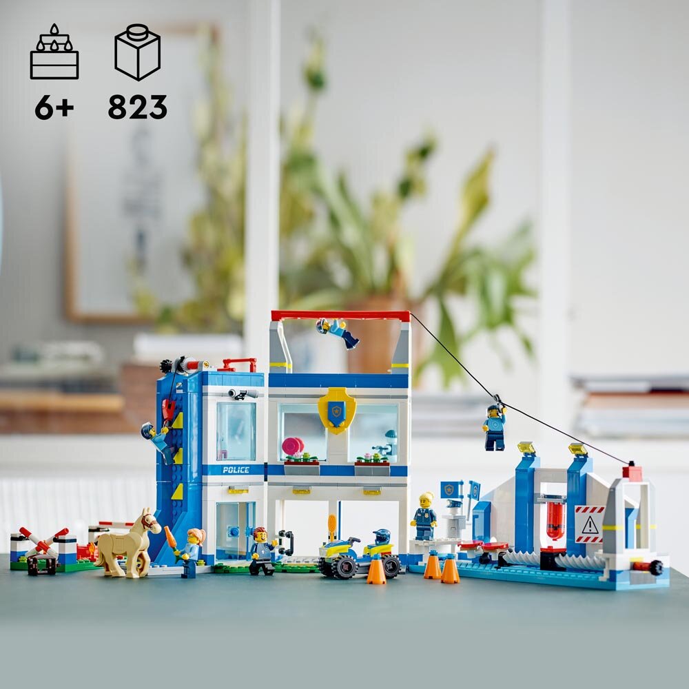 LEGO City - Politietraining academie 6+