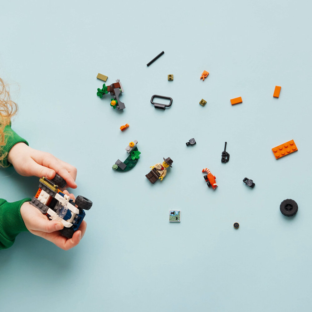 LEGO City - Jungleonderzoekers: rode panda-missie met terreinwagen 6+