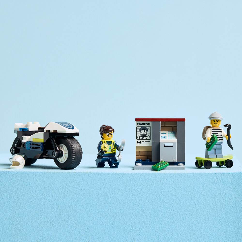 LEGO City - Achtervolging op politiemotor 4+