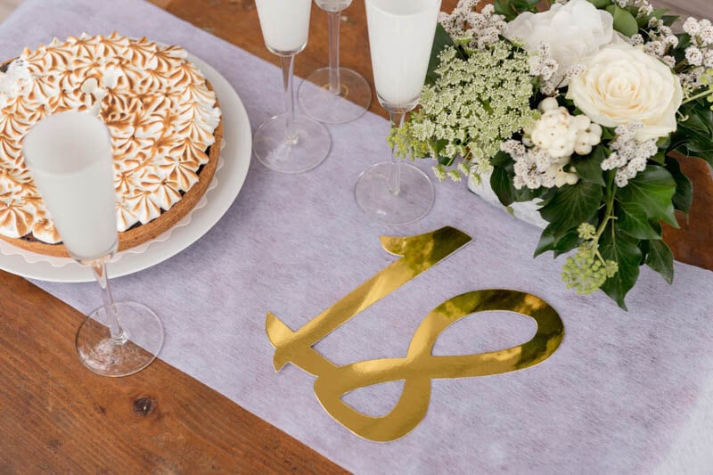 Gouden kartonnen decoraties 20 cm 70 jaar 4 stuks