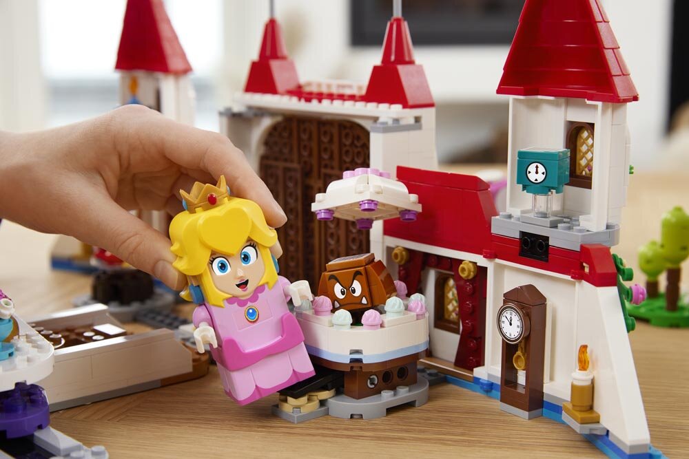 LEGO Super Mario - Uitbreidingsset: Peach’ kasteel 8+