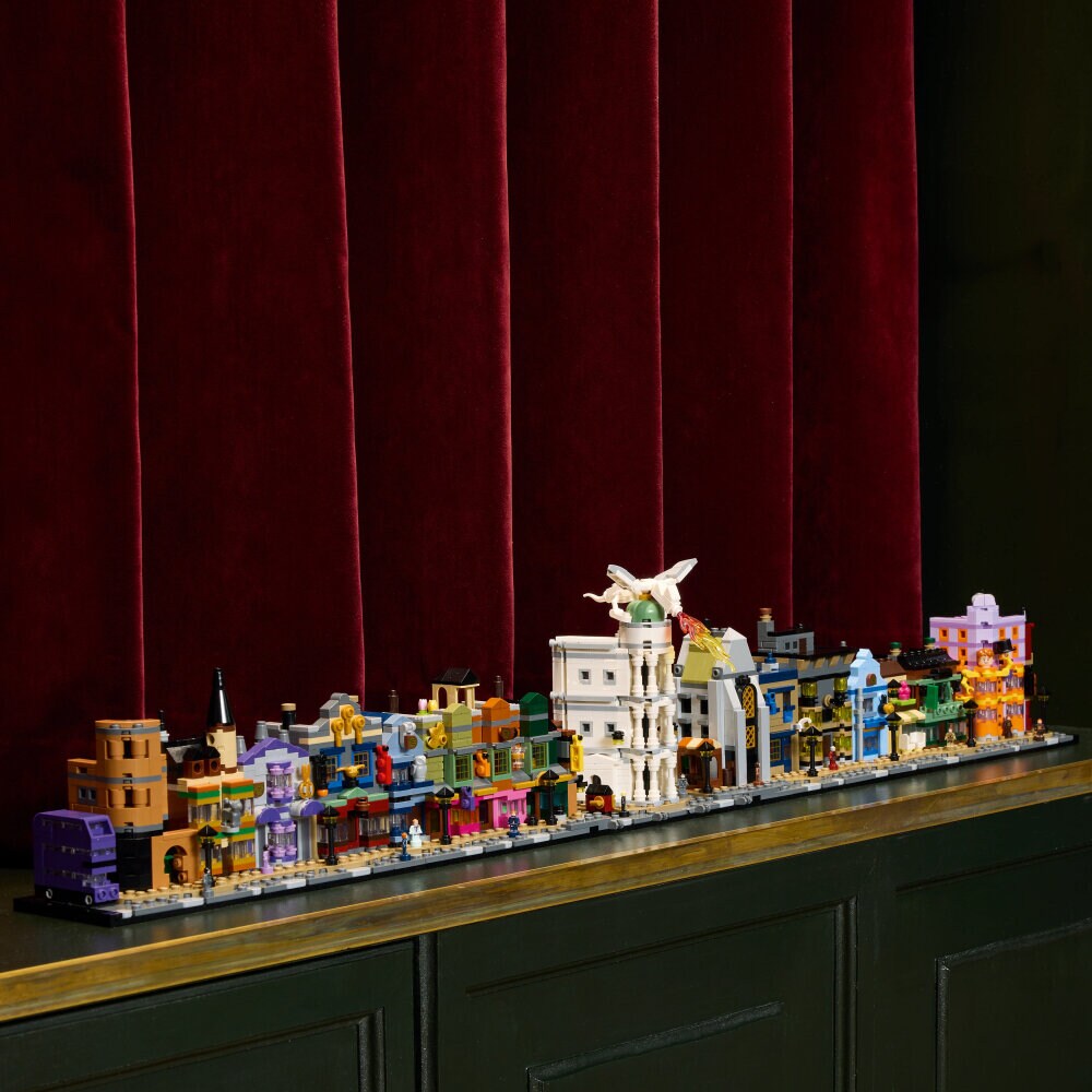 LEGO Harry Potter - De Wegisweg tovenaarswinkels 18+