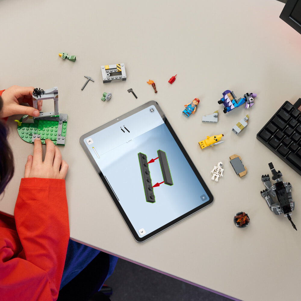 LEGO Fortnite - Peely en Sparkplugs kamp 7+