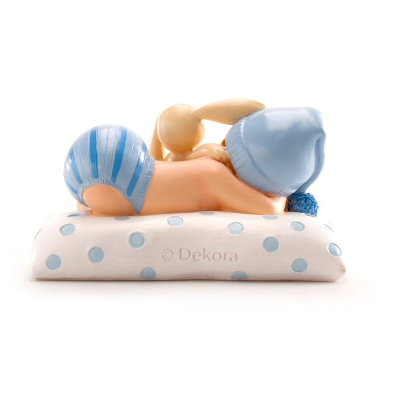 Taartdecoratie - Baby in blauw met knuffel 10 cm