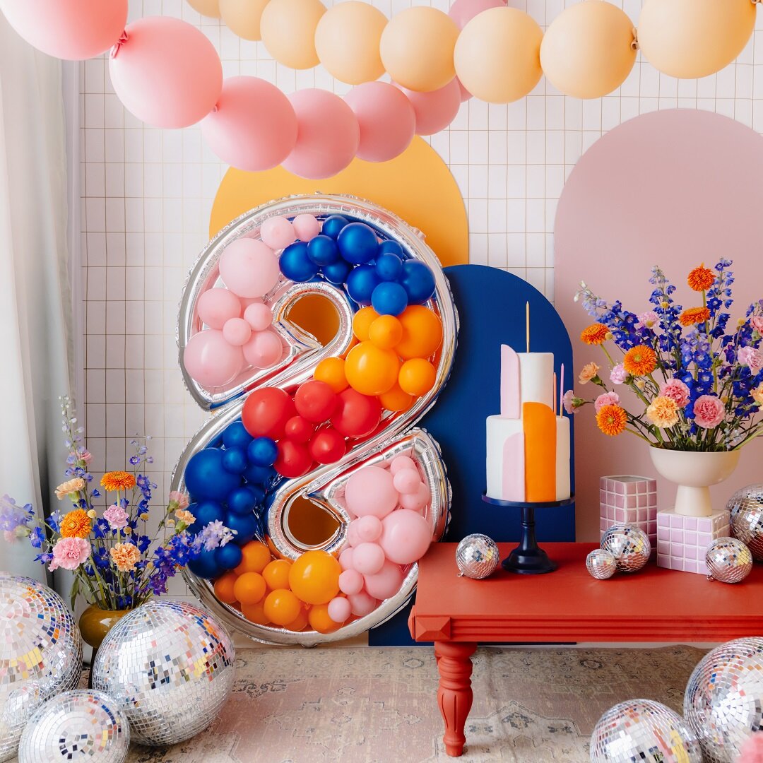 Ballonnenframe om te decoreren, 126 cm hoog, cijfer 8