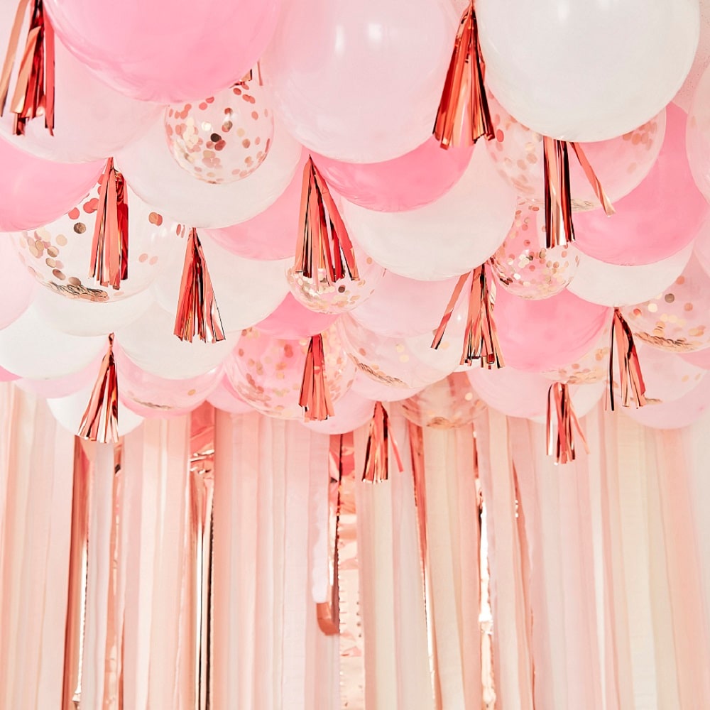 Plafonddecoratie - Ballonnen met kwastjes