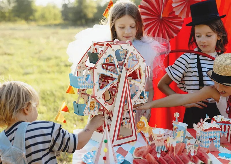 Circus Snackstand Reuzenrad, 33 x 48 cm